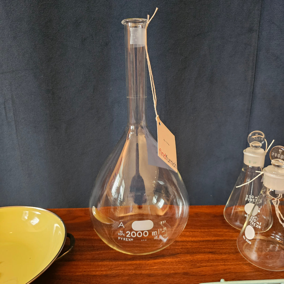 2000ml Pyrex Long Neck Boiling Flask