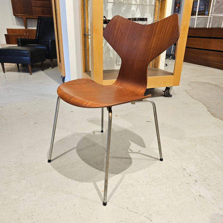 Fritz Hansen 'Grand Prix' Chair, 1963