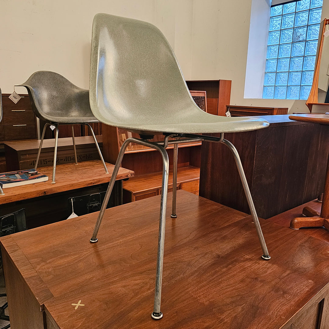 Herman Miller Fiberglass Shell Chair
