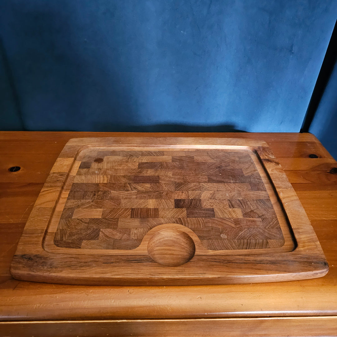 Nissen of Denmark Carving Board