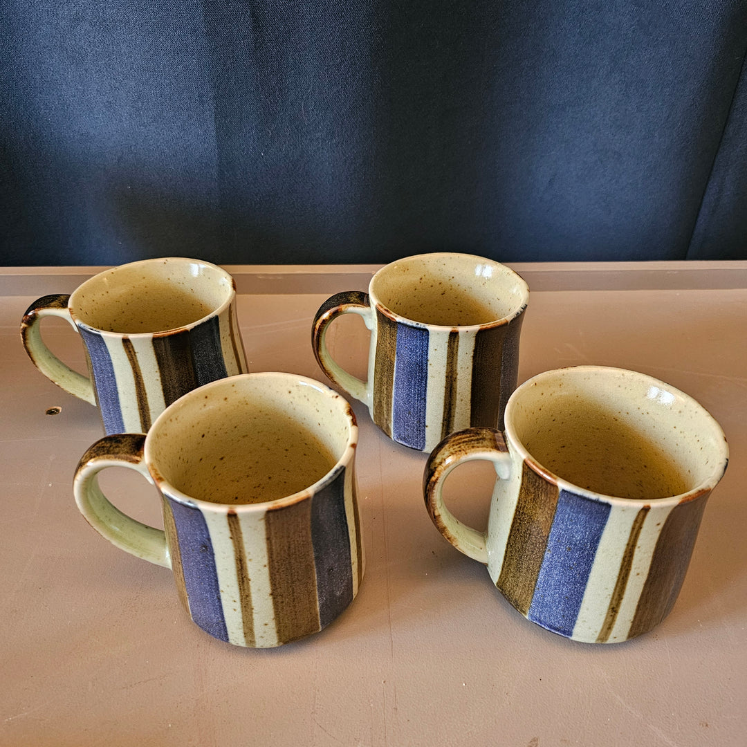 Vintage Set of 4 Coffee Mugs