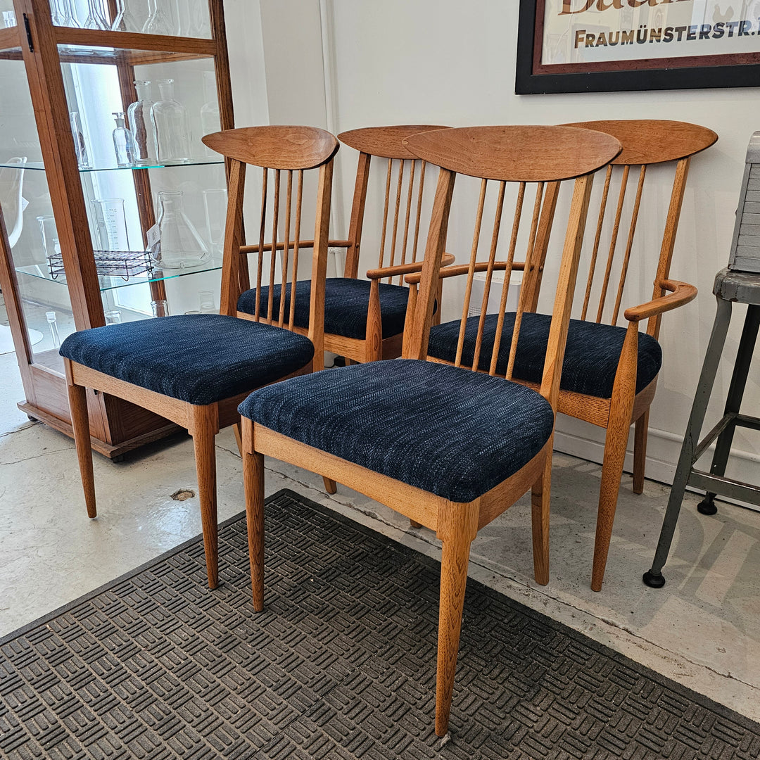 Broyhill Sculptra Dining Chair Set