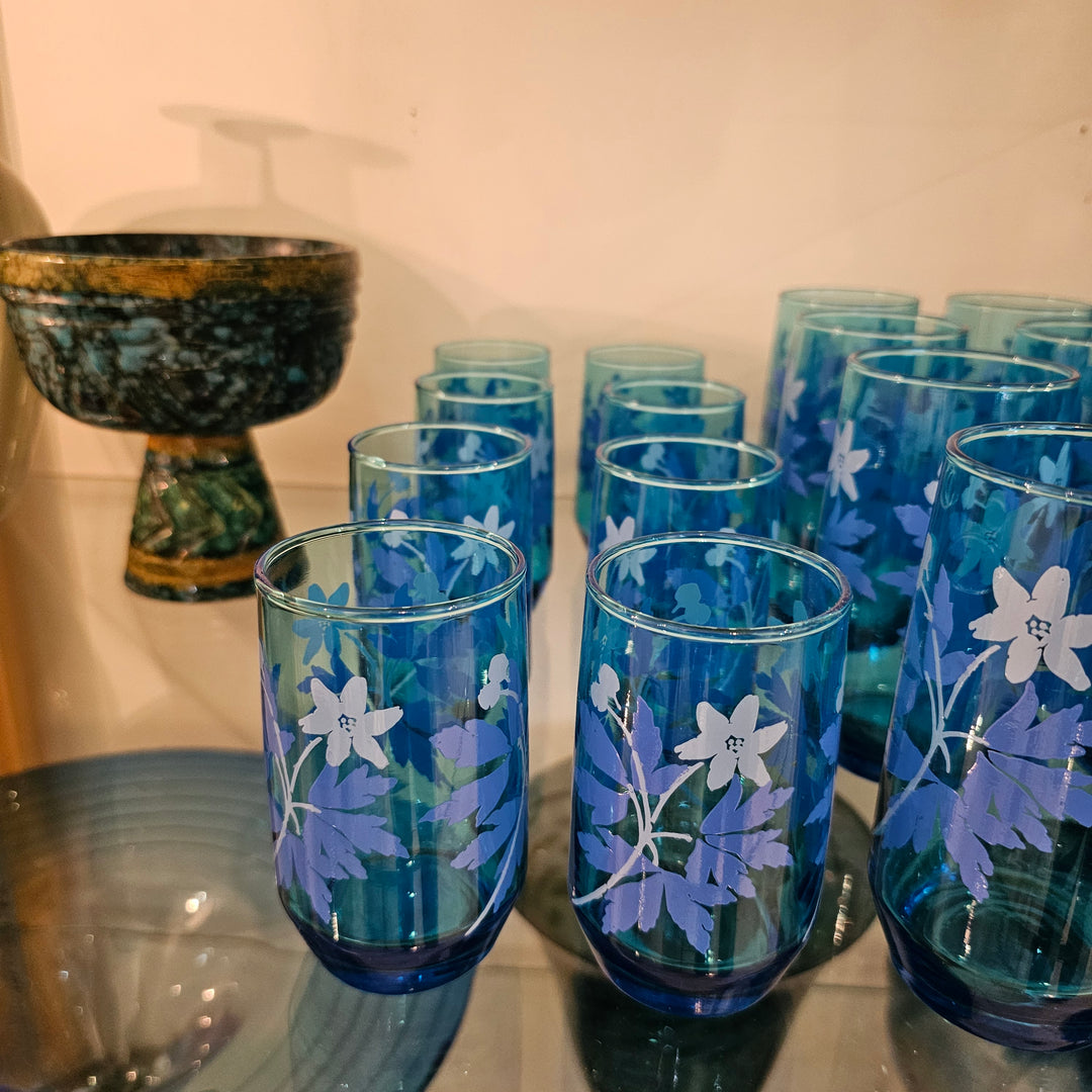 Set of 8 Anchor Hocking Laser Blue Floral Juice Glasses