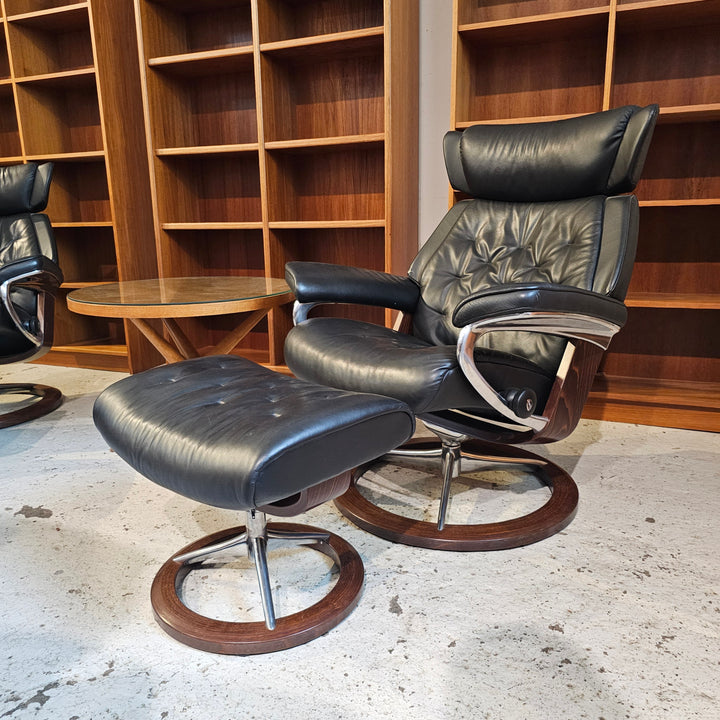 Ekorness Skyline Stressless Lounge Chair & Ottoman
