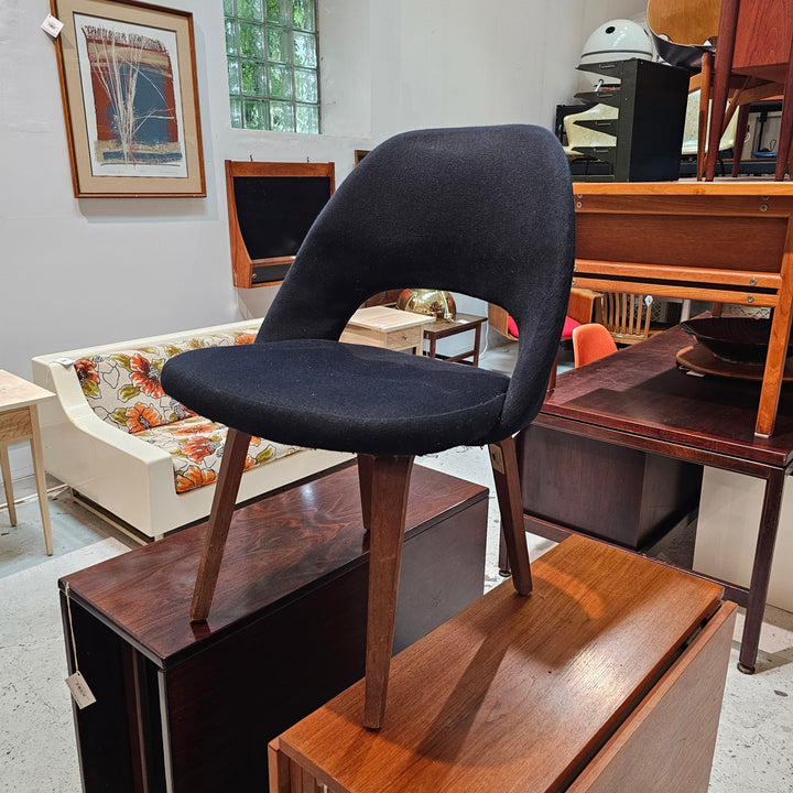 Eero Saarinen Style Side Chair