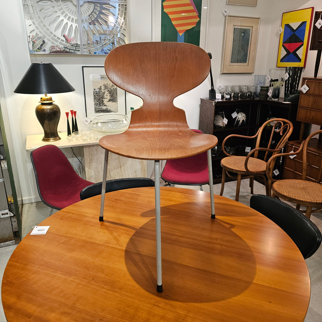 Arne Jacobsen 'Ant' Chair # 3100