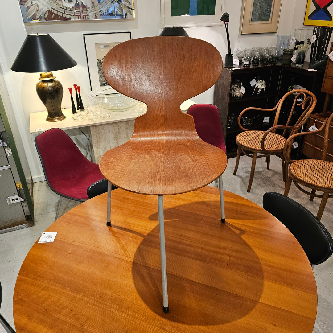 Arne Jacobsen 'Ant' Chair # 3100