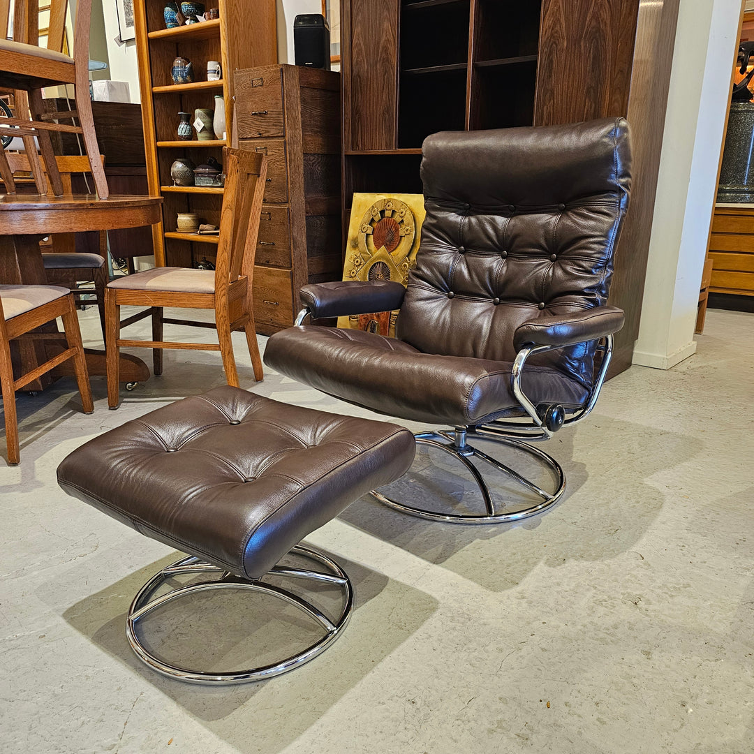 1970's Ekorness Stressless Lounger & Ottoman