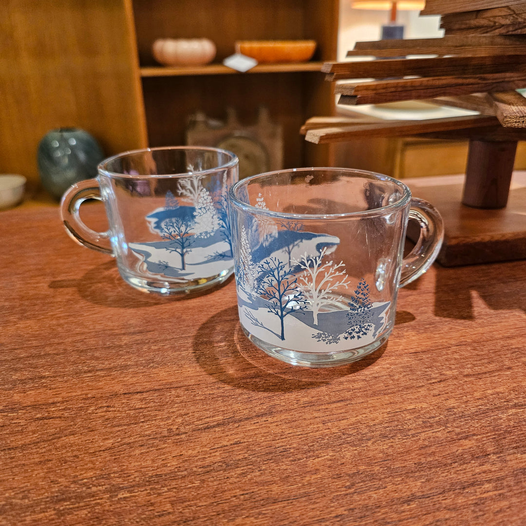 Pair of Winter Themed Mugs