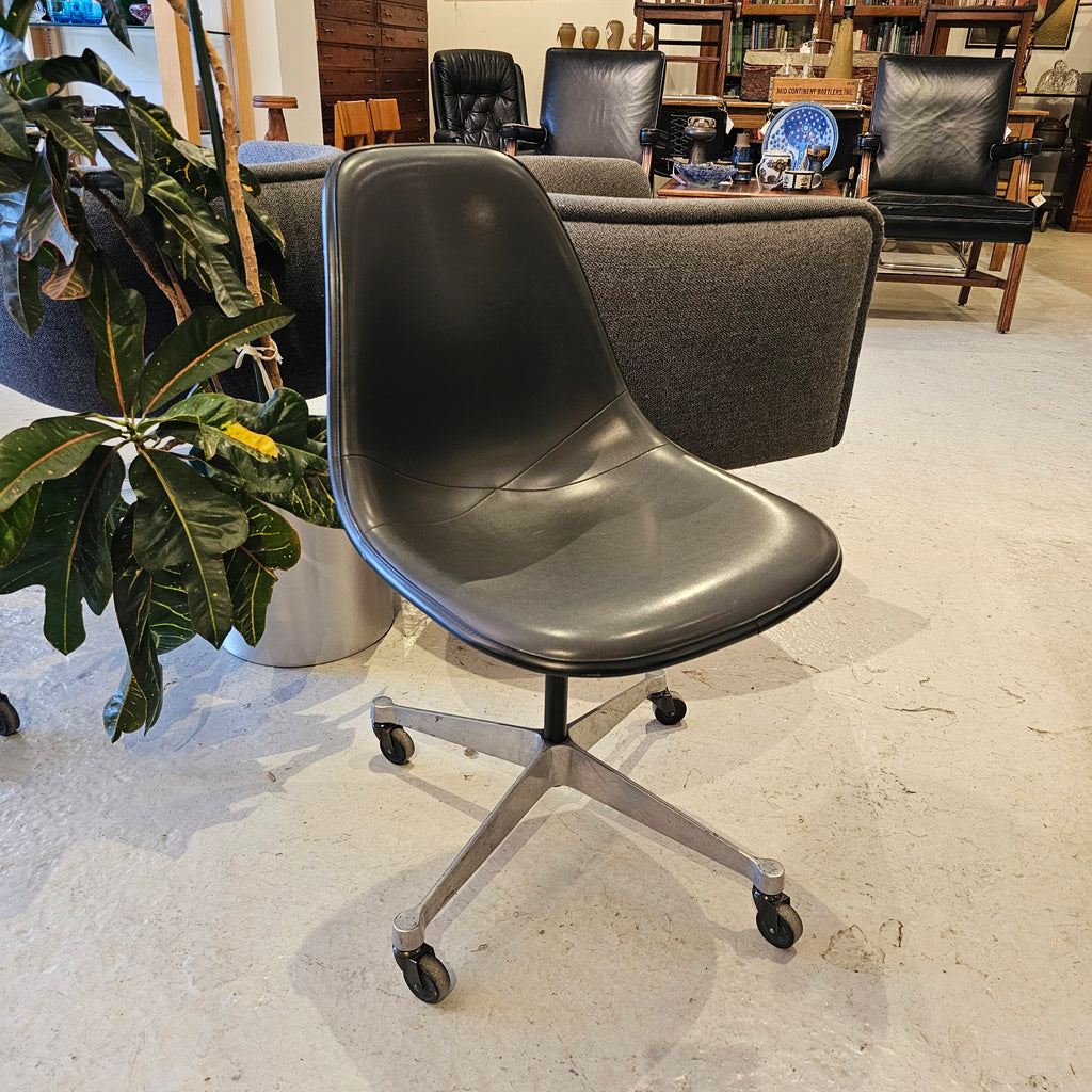 早い者勝ち【正規】Herman Miller)ShellSideChairDSW 早い者勝ち【正規】Herman Miller)ShellSideChairDSW