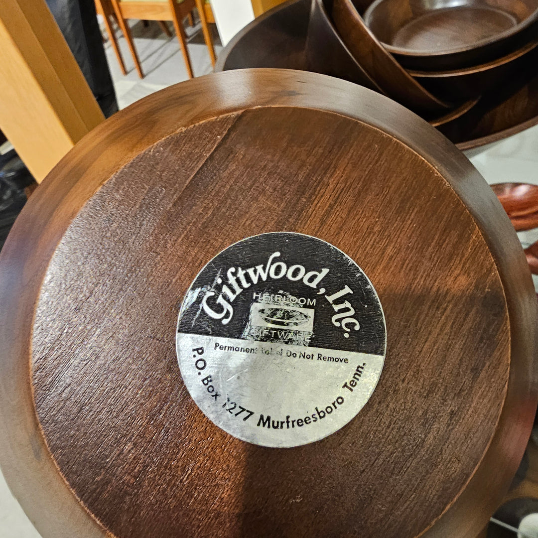 9pc Giftwood Inc Staved Walnut Salad Set