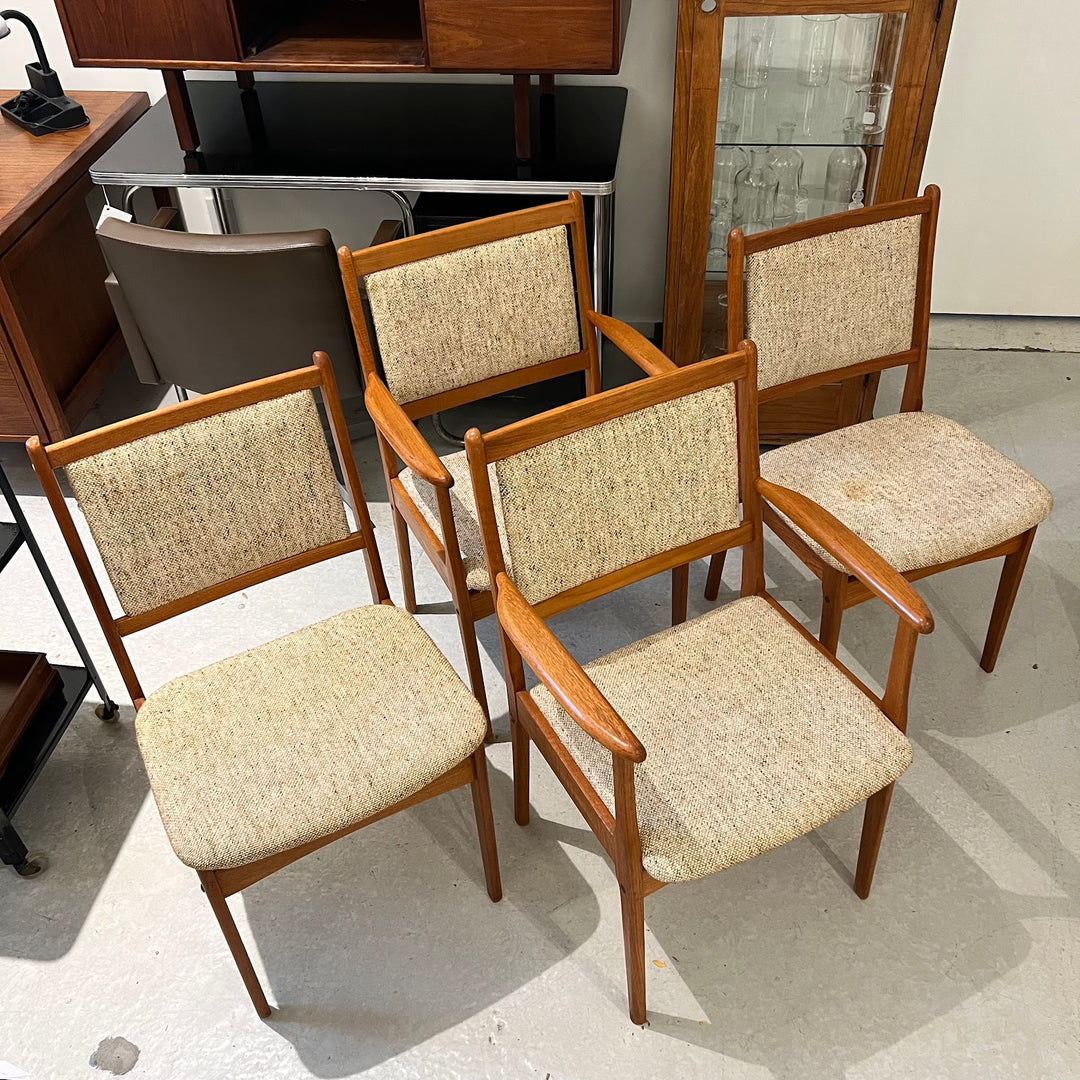 Set of 4 Jensen Dining Chairs (2 arm, 2 armless)