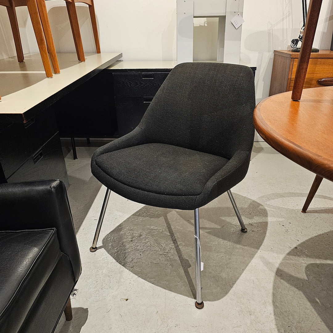 Black Steelcase Chair findfurnish