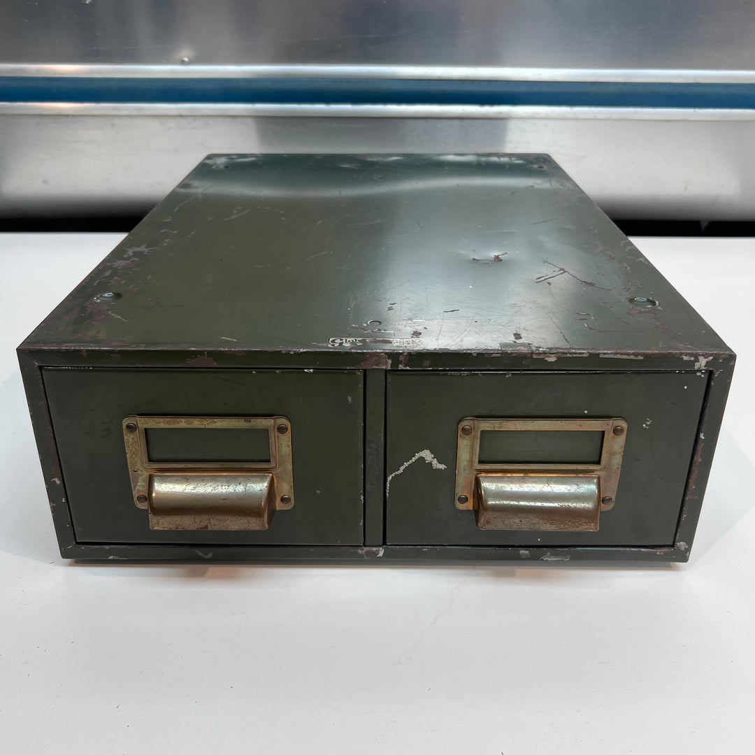 Globe-Wernicke Green 2-Drawer Metal 3x5 Card File w/Brass Pulls