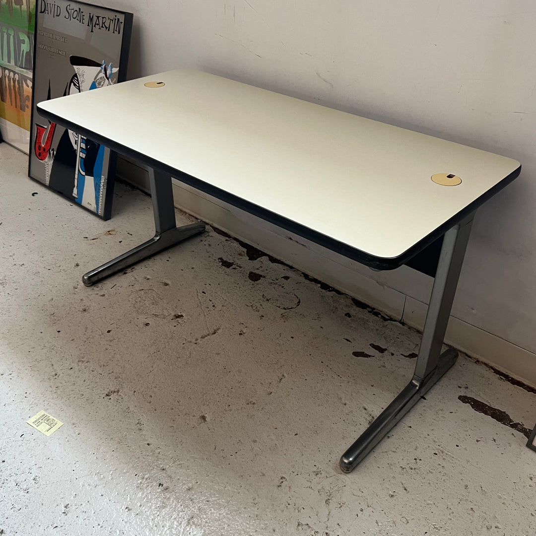 Herman Miller Action Office Table