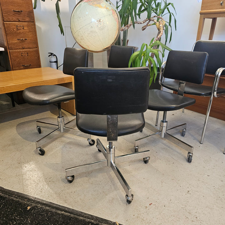 1970s Steelcase Chrome/Vinyl Swivel Desk Chair