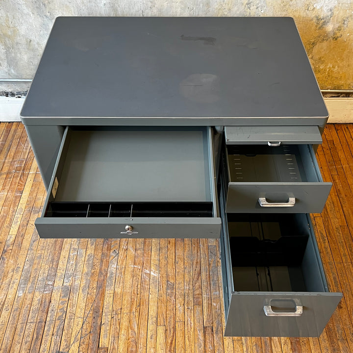 Globe Wernicke “Streamliner” Single Pedestal Tanker Desk