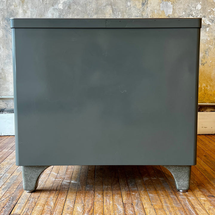 Globe Wernicke “Streamliner” Single Pedestal Tanker Desk